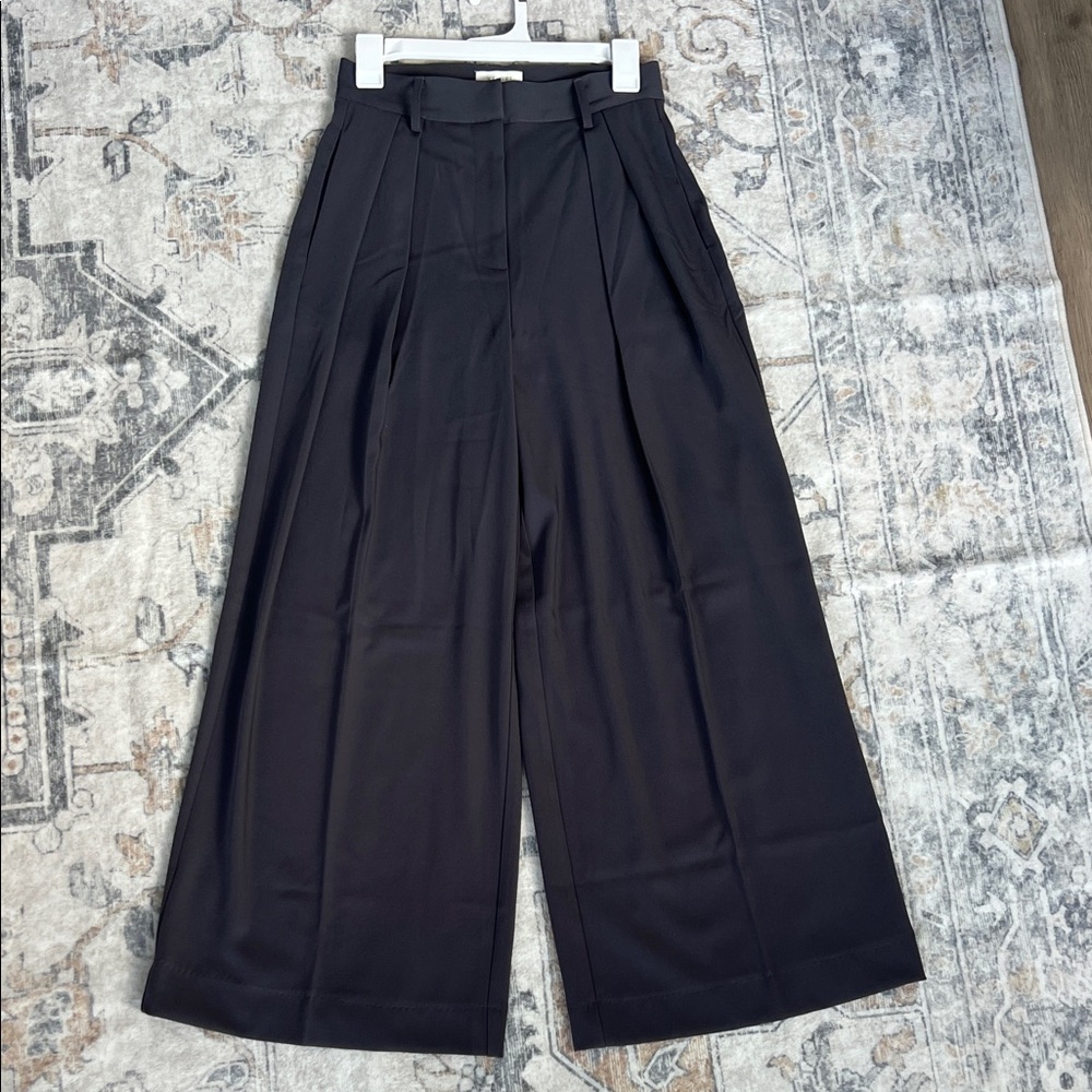 Meshki Grey Tailored Wide-Leg Pant